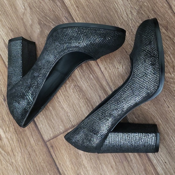 Isola Hayley Black Silver Metallic Soft Block Heel Woman Size 8.5 - Picture 3 of 9